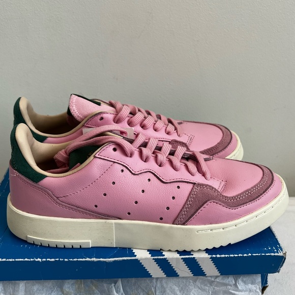 Adidas Supercourt. UK 5.5 US 7 - Picture 5 of 6
